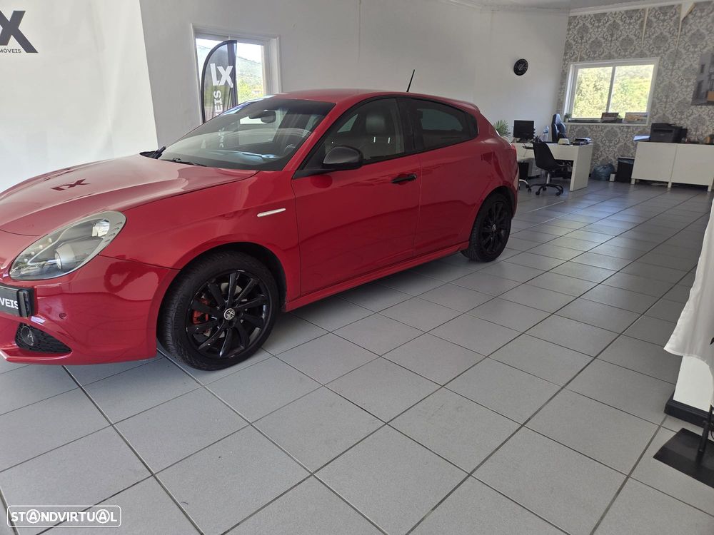 Alfa Romeo Giulietta 2.0 JTDM Distinctive - 4