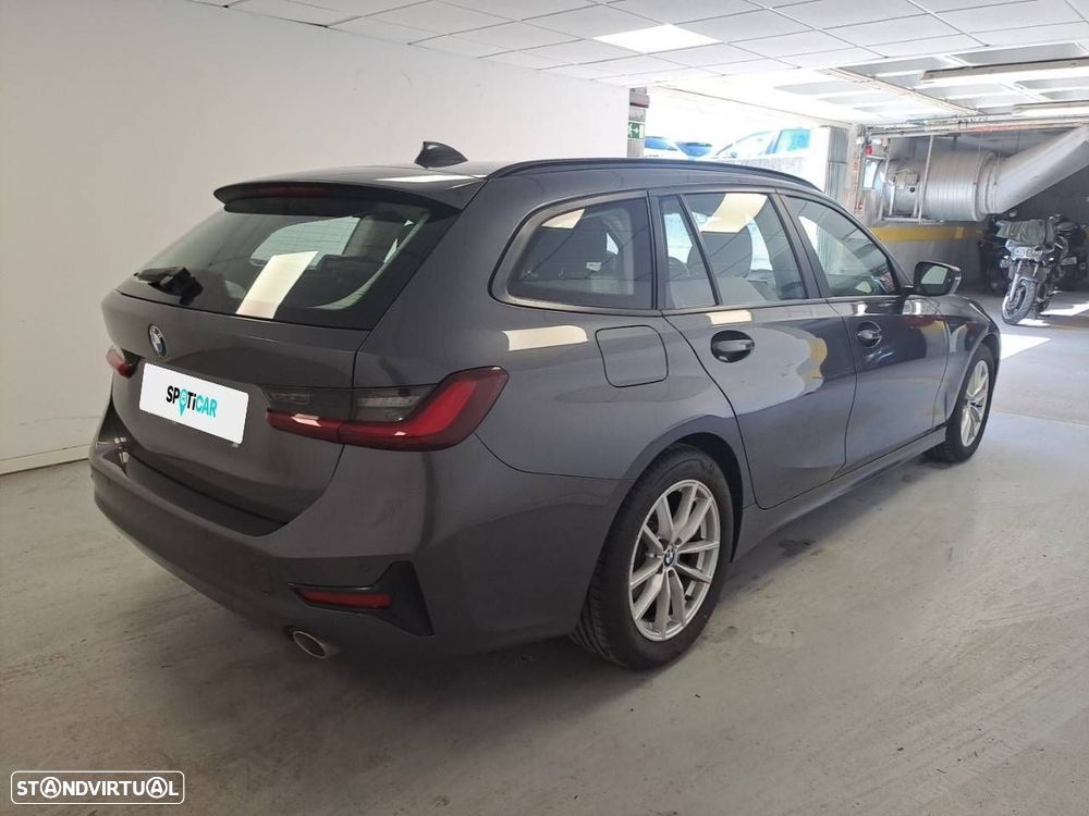 BMW 318 d Auto - 4