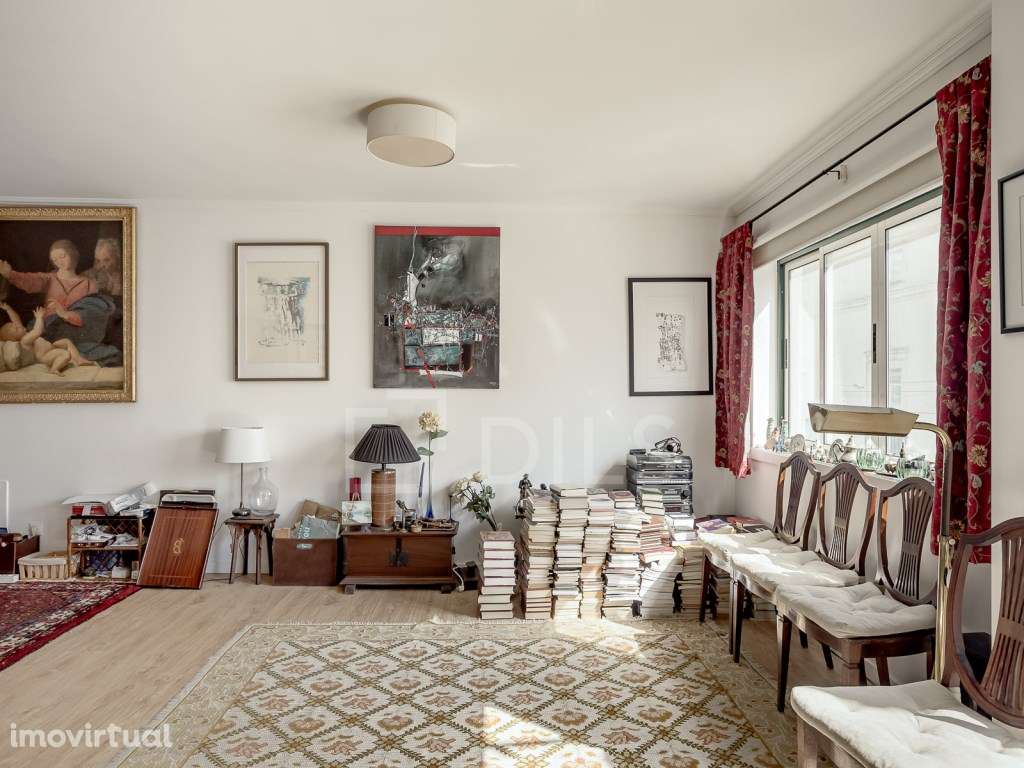 Apartamento T1 com garagem privativa e elevador, na Misericórdia, L... - Grande imagem: 3/20