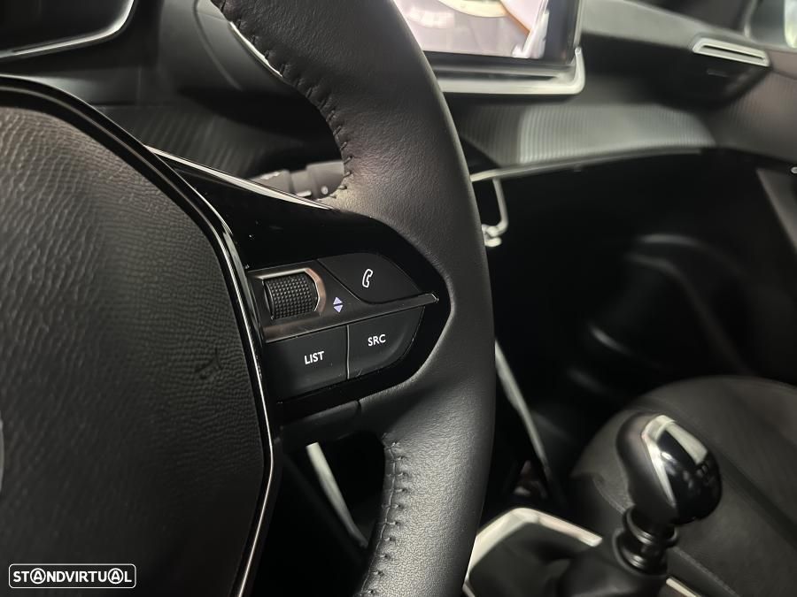 Peugeot 2008 1.2 PureTech Allure Pack - 22