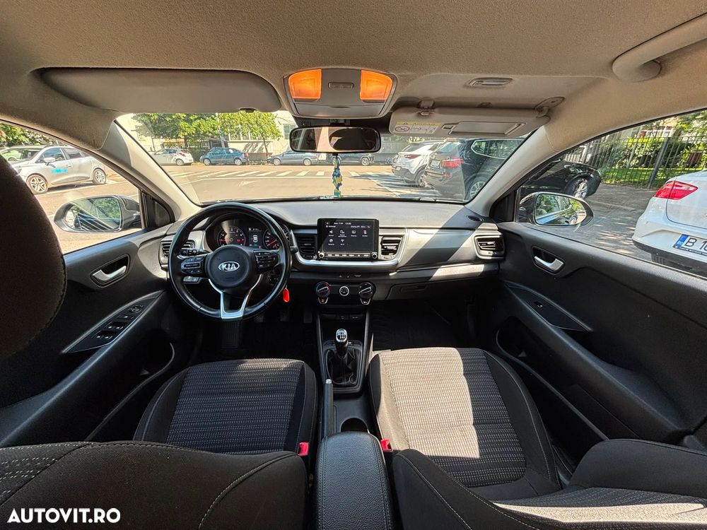 Kia Stonic 1.0 T-GDI Urban - 10