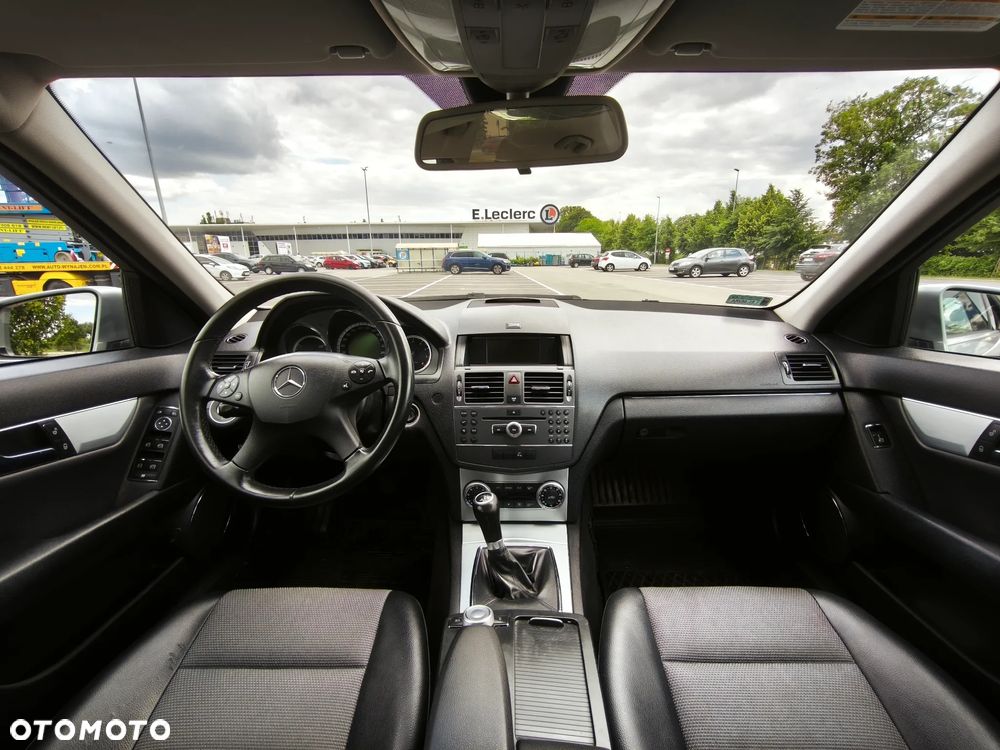 Mercedes-Benz Klasa C 180 K BlueEff Avantgarde - 12