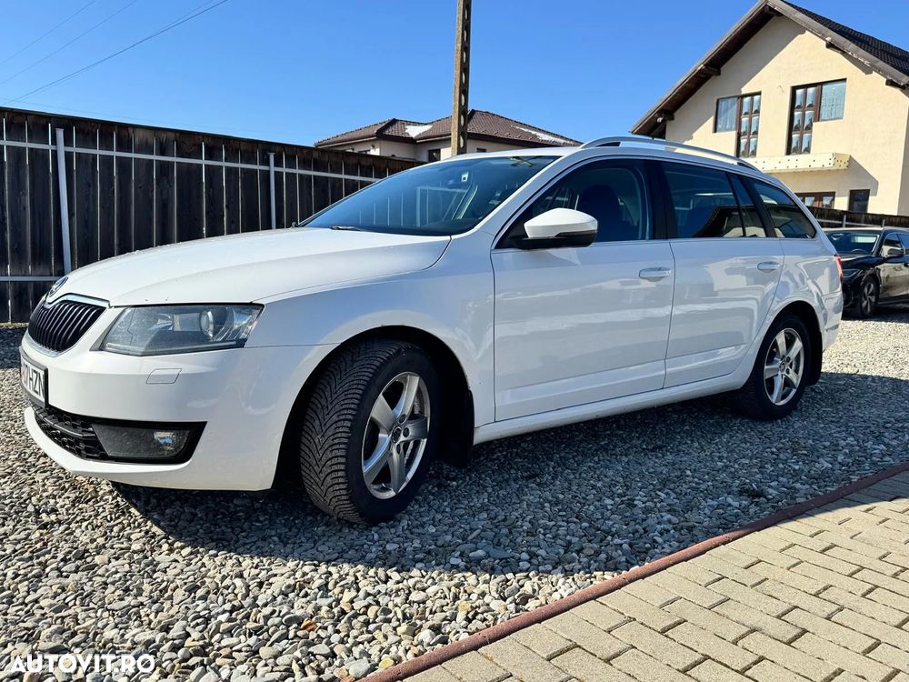 Skoda Octavia 2.0 TDI ELEGANCE - 4