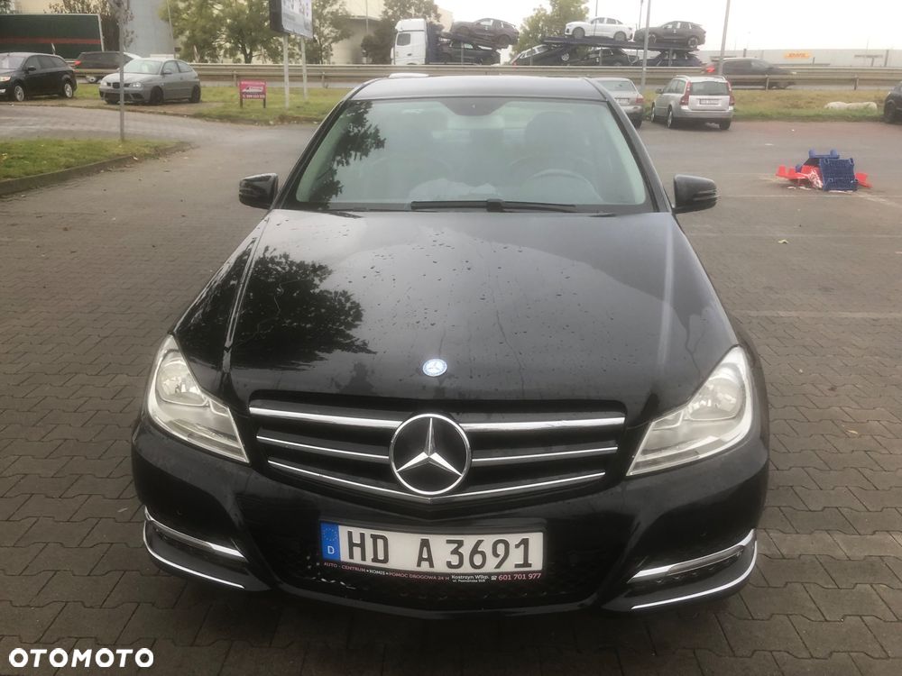 Mercedes-Benz Klasa C 180 (BlueEFFICIENCY) Avantgarde - 7