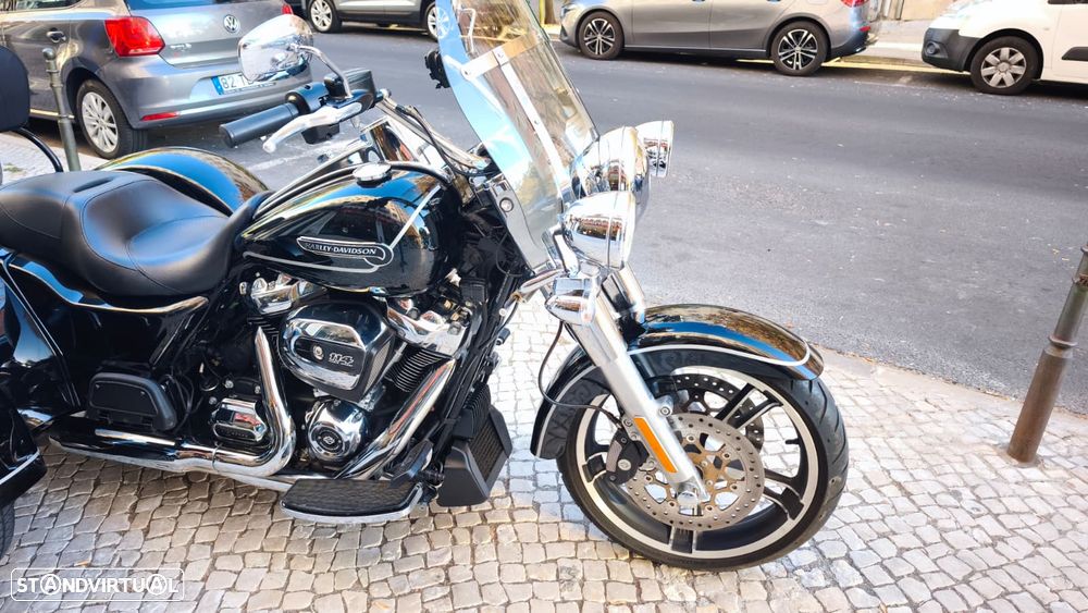 Harley-Davidson Tour Trike Freewheeler - 8