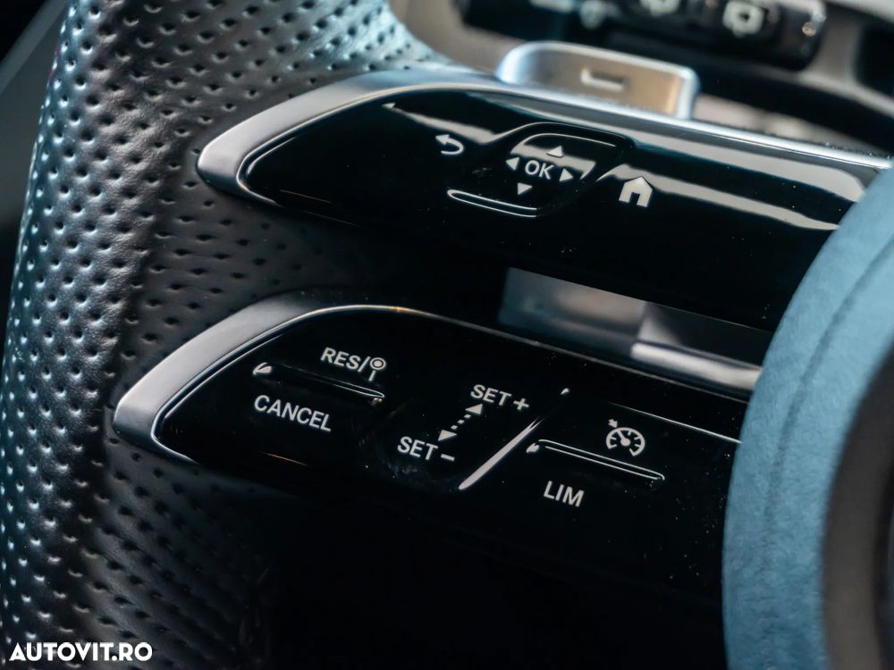 Mercedes-Benz GLC 300 4Matic 9G-TRONIC Edition AMG Line - 27