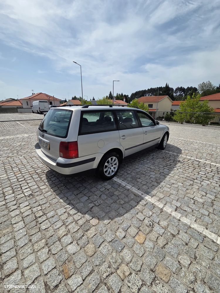 VW Passat Variant 1.9 TDi Confortline - 5
