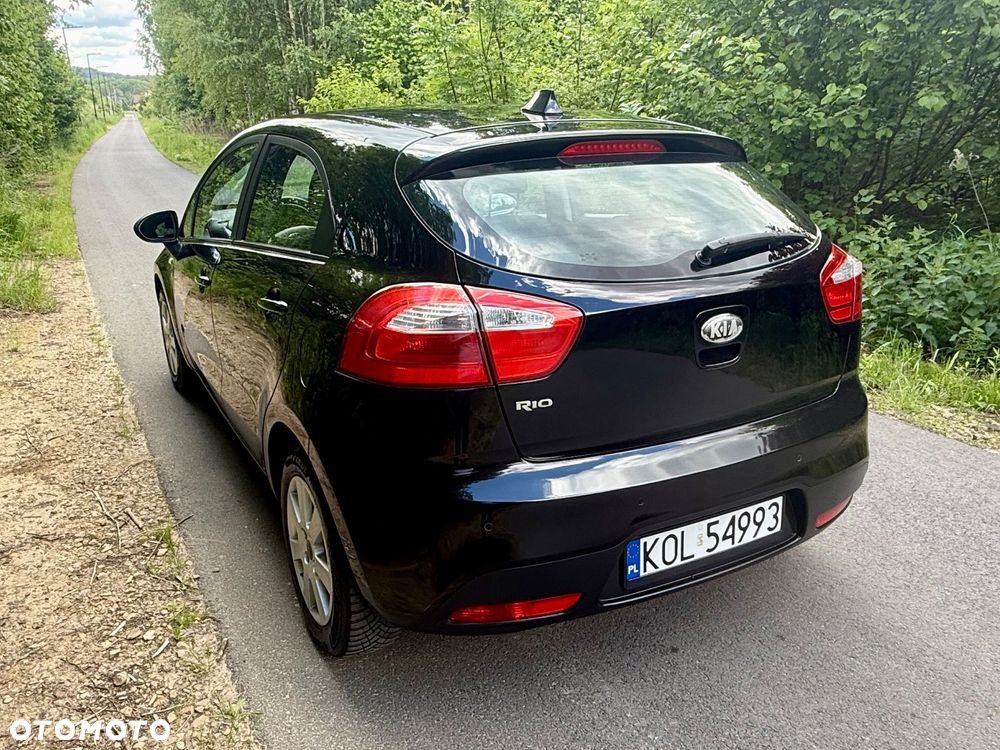 Kia Rio 1.4 Dream Team Edition - 6