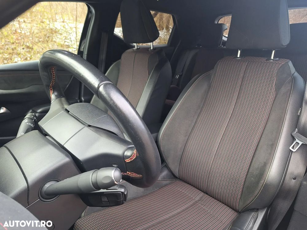 DS Automobiles DS 3 Crossback - 10