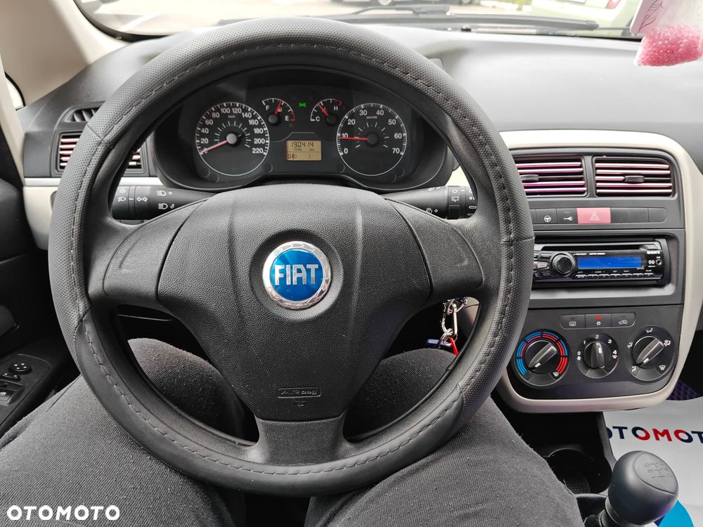 Fiat Grande Punto 1.4 8V Feel - 22