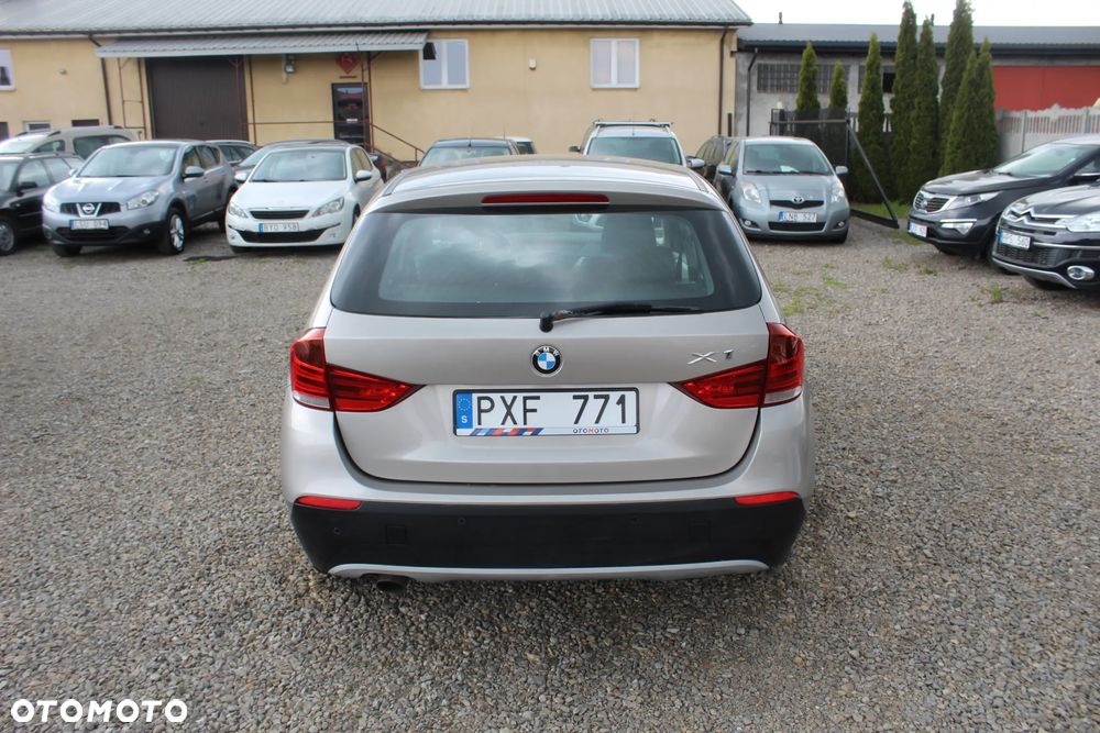 BMW X1 xDrive20d - 10