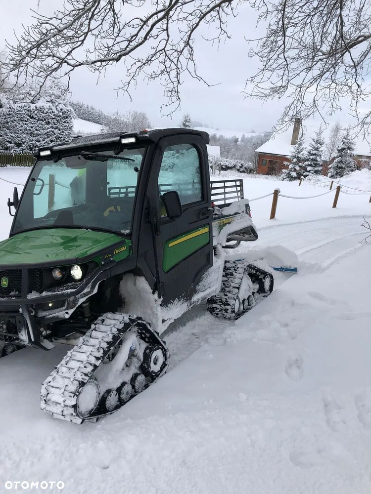 John Deere GATOR - 18