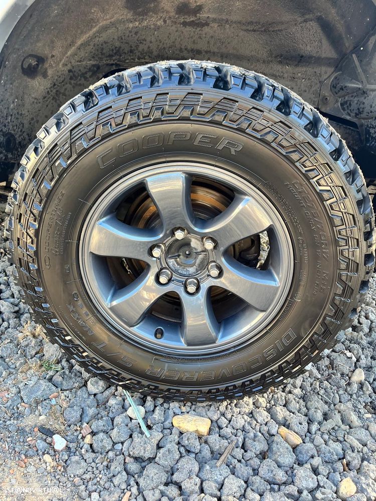 Toyota Land Cruiser Prado - 18