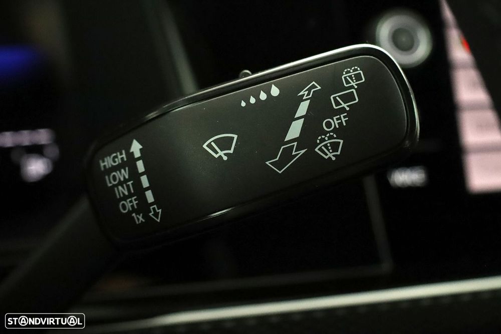 VW Taigo 1.0 TSI Urban DSG - 17