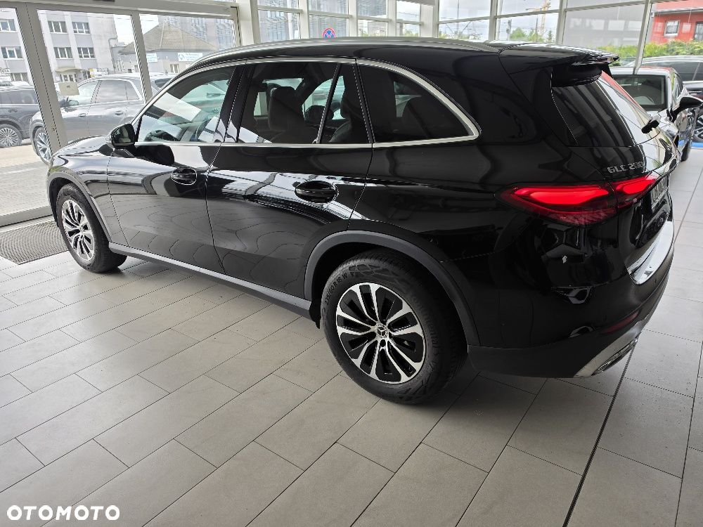 Mercedes-Benz GLC 200 mHEV 4-Matic AMG Line - 5