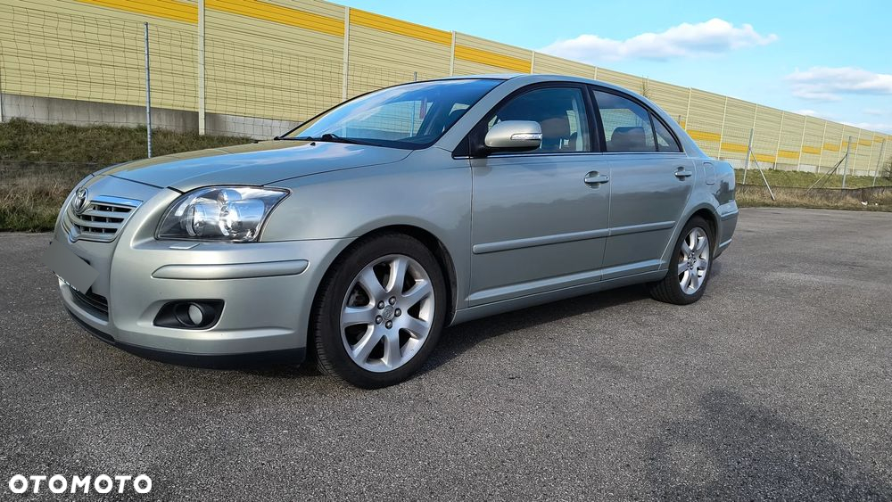 Toyota Avensis - 3
