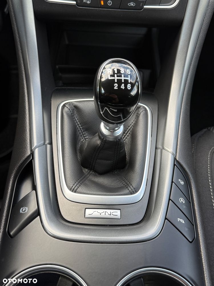 Ford Mondeo SW 1.5 EcoBoost S&S Titanium - 27