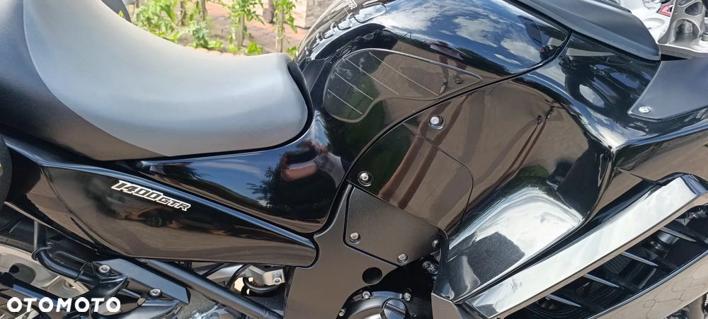 Kawasaki GTR - 25