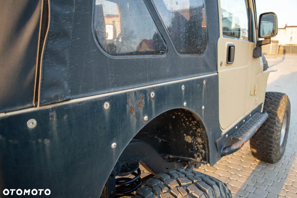 Jeep Wrangler 4.0 Sport - 22