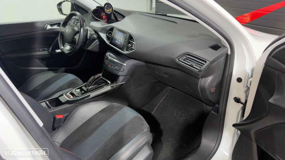 Peugeot 308 PureTech 130 GPF EAT8 Stop & Start Tech Edition - 13