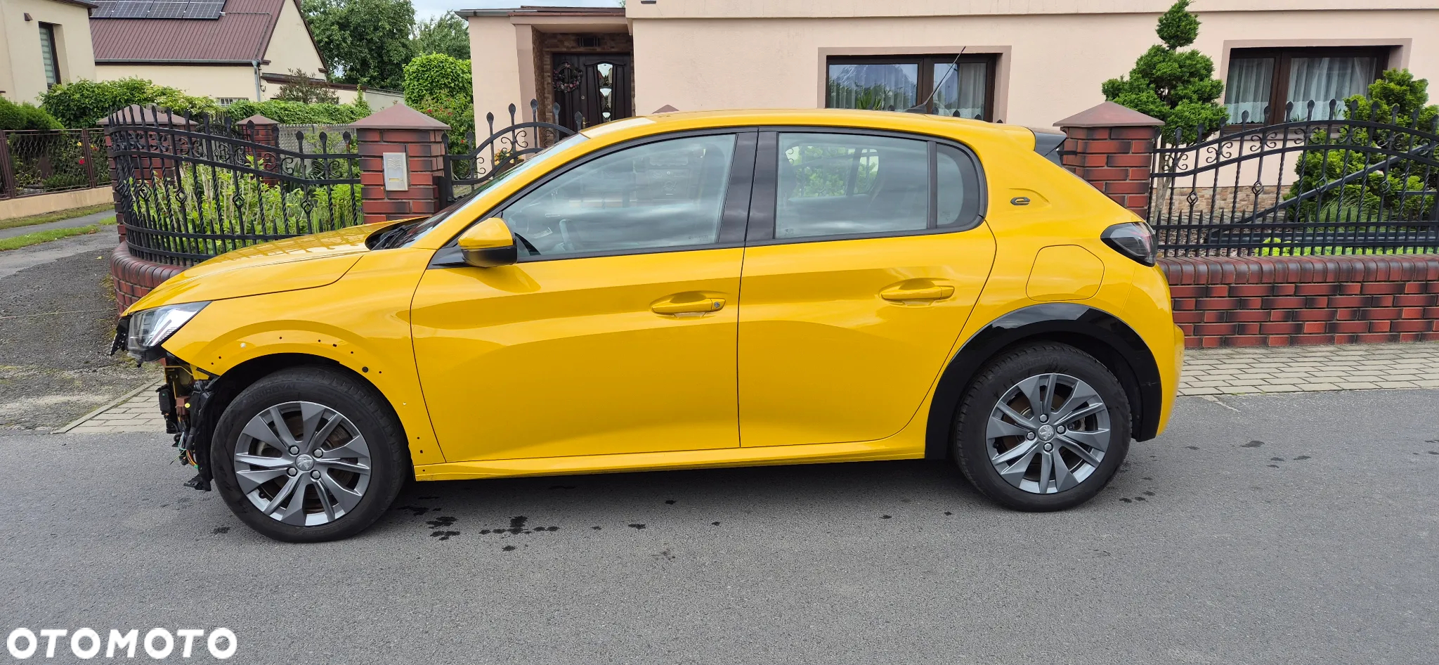 Peugeot 208 - 6