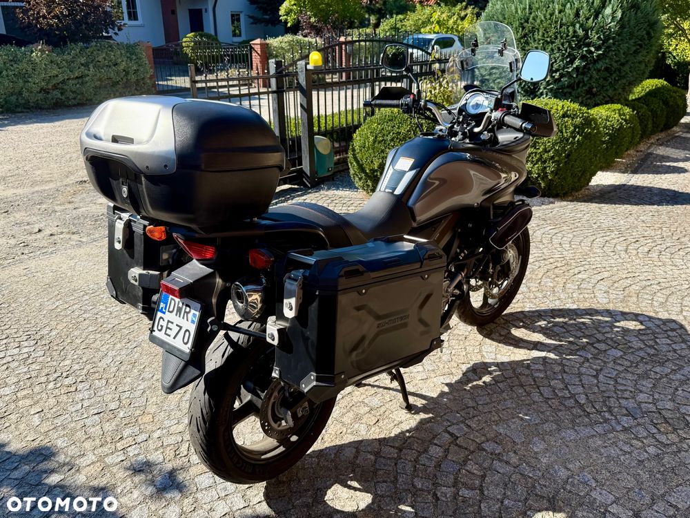 Suzuki V-STROM - 9