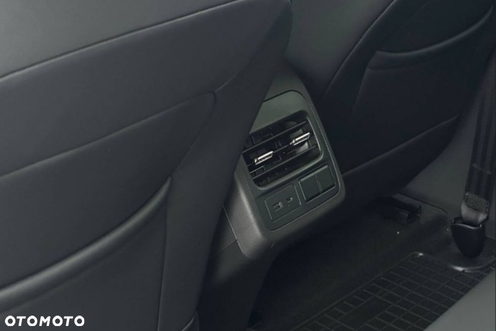 Omoda 5 1.5 T-GDI Hybrid Premium DHT - 14