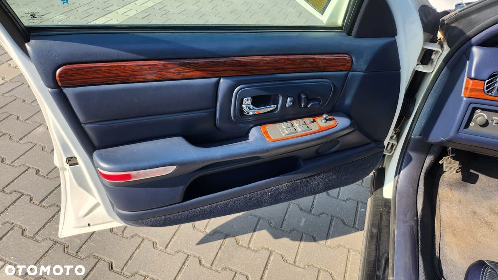 Cadillac Deville 4.6 Concours - 28