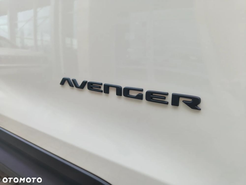 Jeep Avenger 1.2 T3 mHEV Altitude FWD eDCT6 - 25