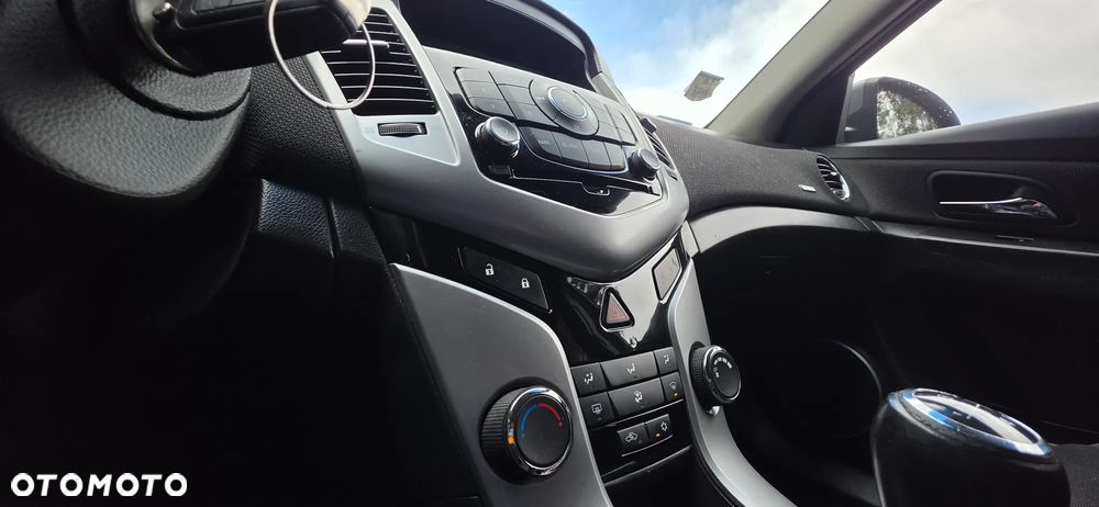 Chevrolet Cruze 2.0 VDCi LS+ - 20