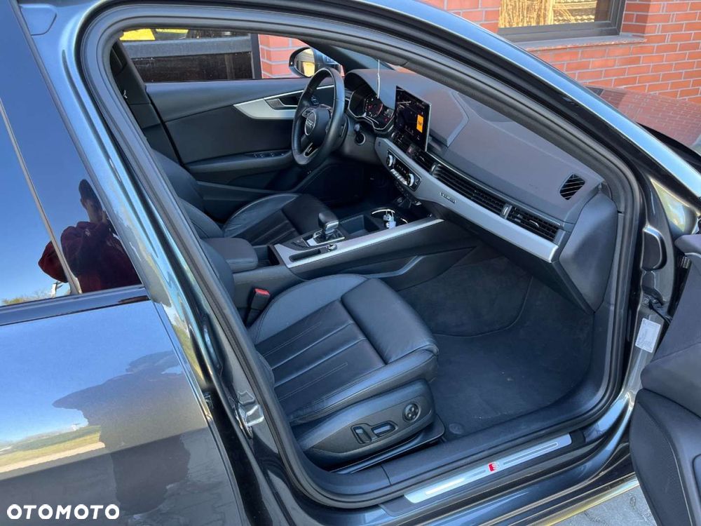 Audi A4 Avant 45 TDI quattro tiptronic - 14