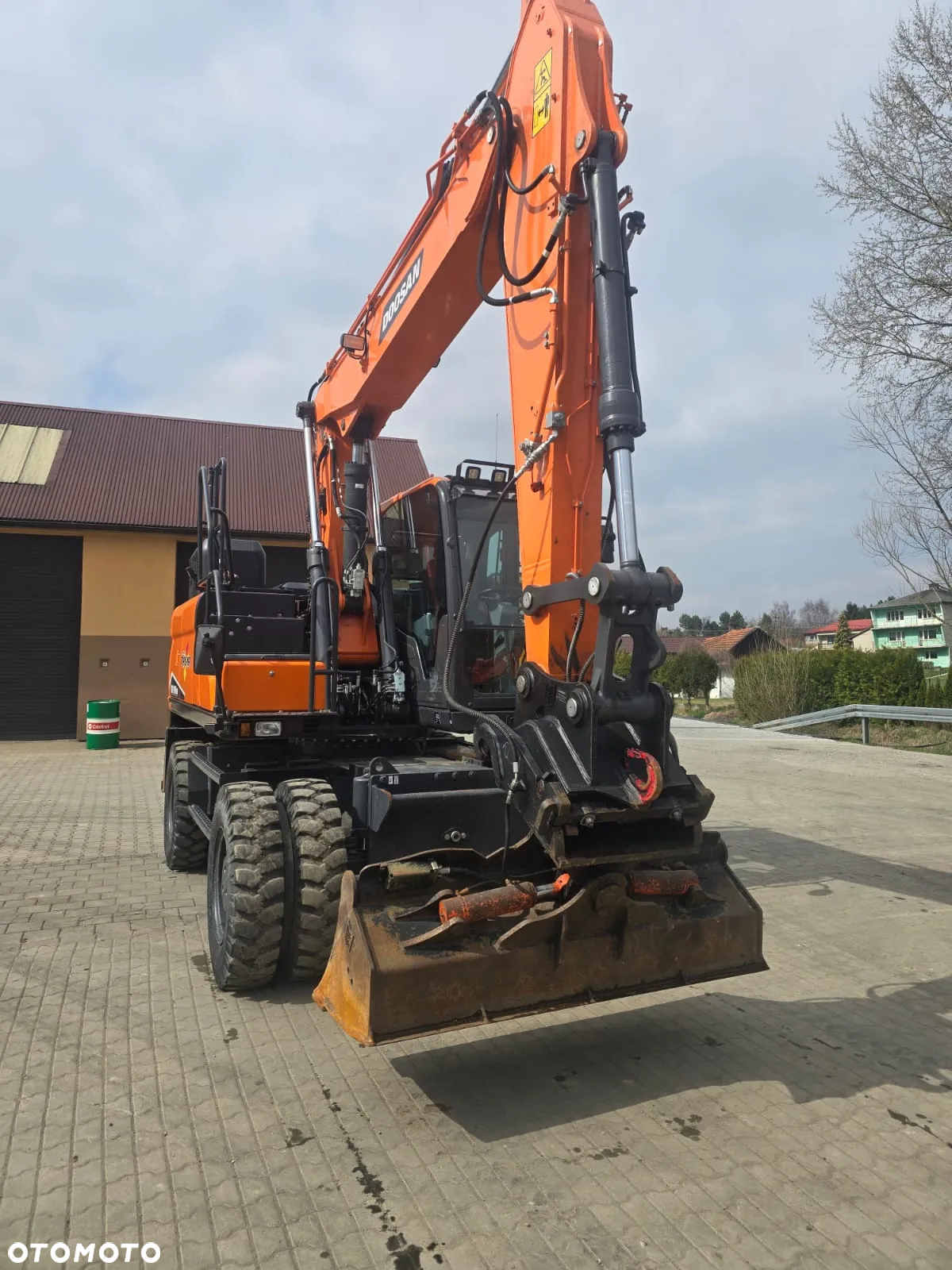Doosan DX 140 W - 10