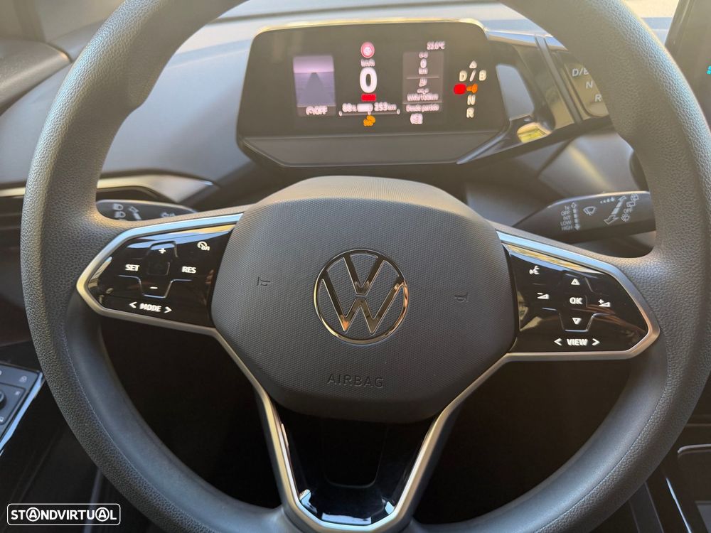 VW ID.4 Pure - 11