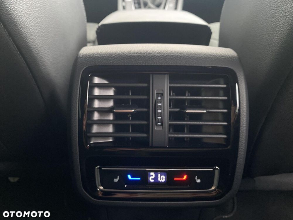 Volkswagen Arteon 2.0 TSI R-Line DSG - 33