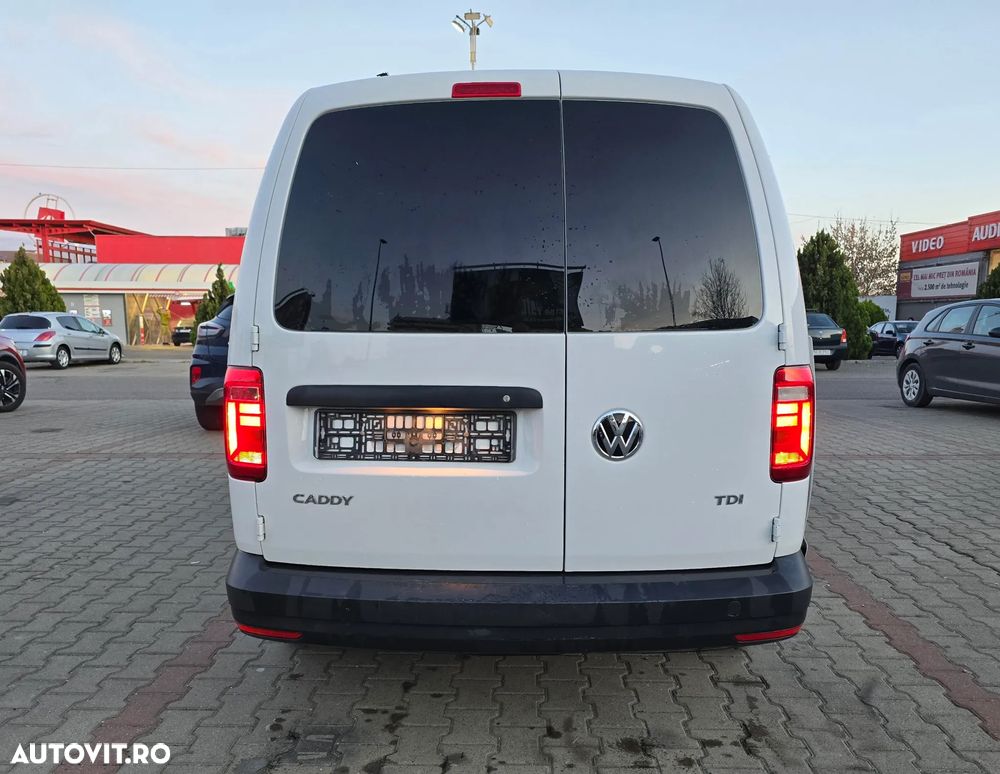 Volkswagen Caddy - 5