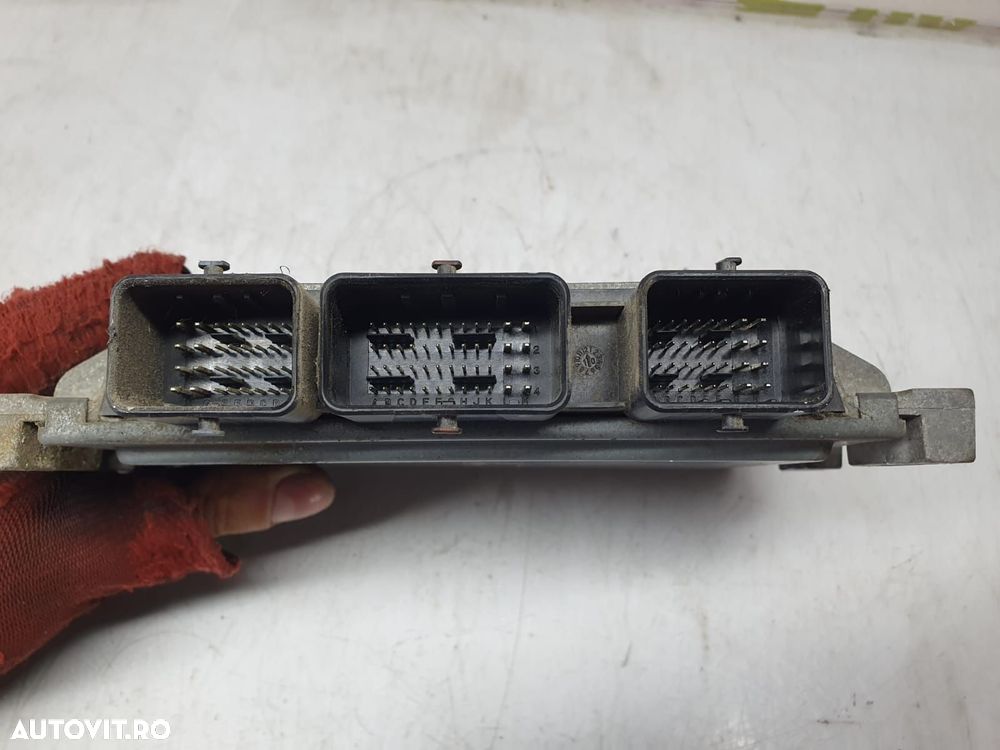 Calculator motor 8201117953 1.2 benzina D4F Dacia Sandero 2 [2013 - 2 - 4