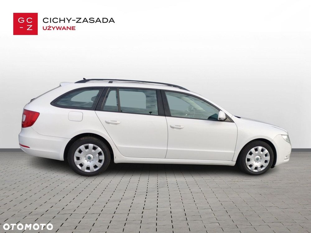 Skoda Superb 2.0 TDI Active DSG - 4