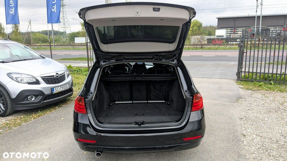 BMW Seria 3 - 35