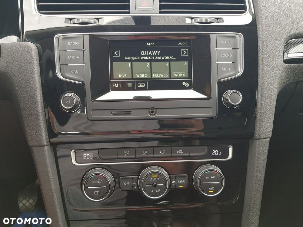 Volkswagen Golf 1.4 TSI BMT Comfortline - 19