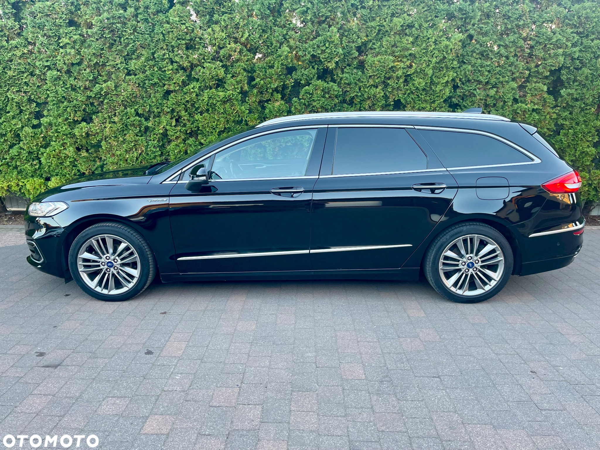 Ford Mondeo 2.0 Hybrid Vignale Plus - 8