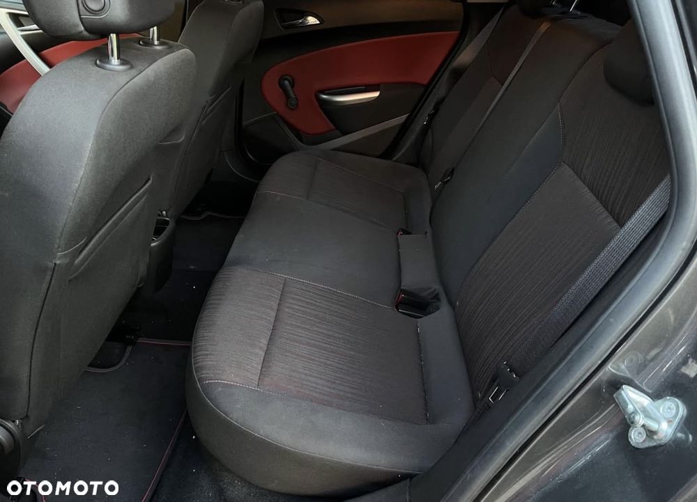 Opel Astra 1.6 Design Edition - 16