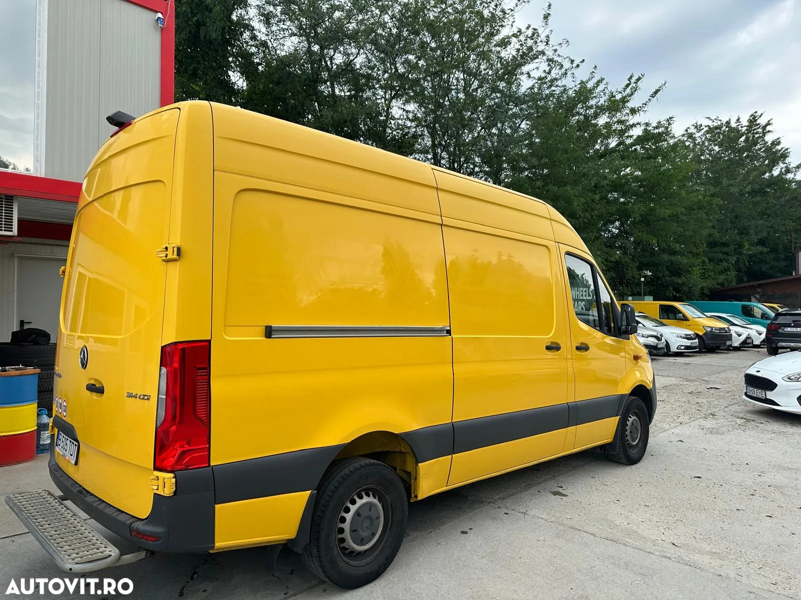 Mercedes-Benz Sprinter - 5