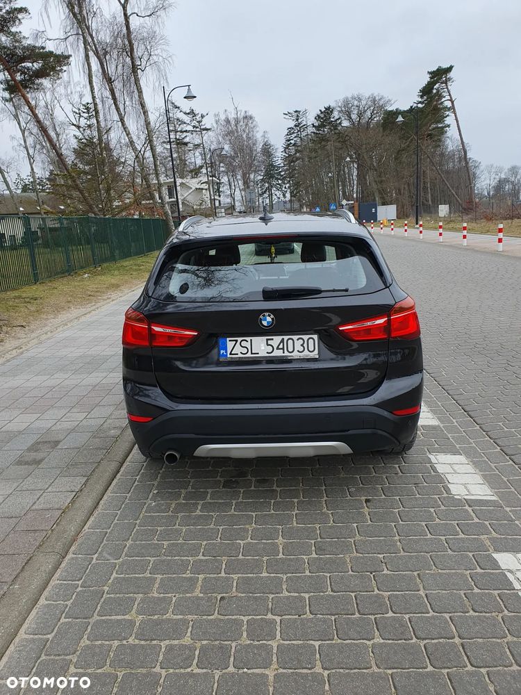 BMW X1 sDrive18d - 4