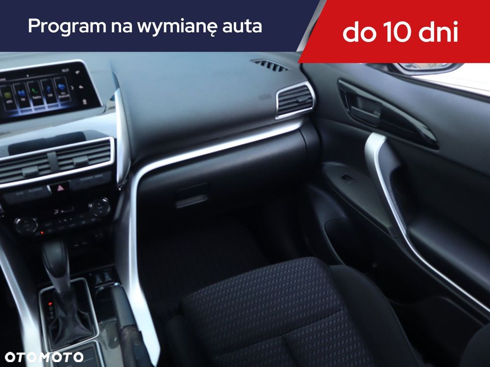 Mitsubishi Eclipse Cross - 10