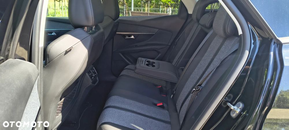 Peugeot 3008 PureTech 130 Stop & Start GPF EAT8 Allure Business-Paket - 16