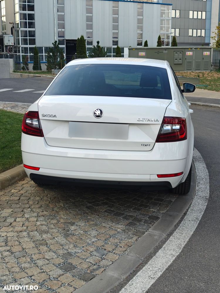 Skoda Octavia 2.0 TDI 4X4 DSG Style - 4