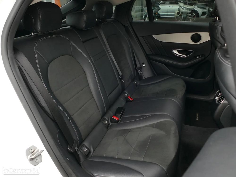 Mercedes-Benz GLC 220 d 4Matic 9G-TRONIC AMG Line - 38