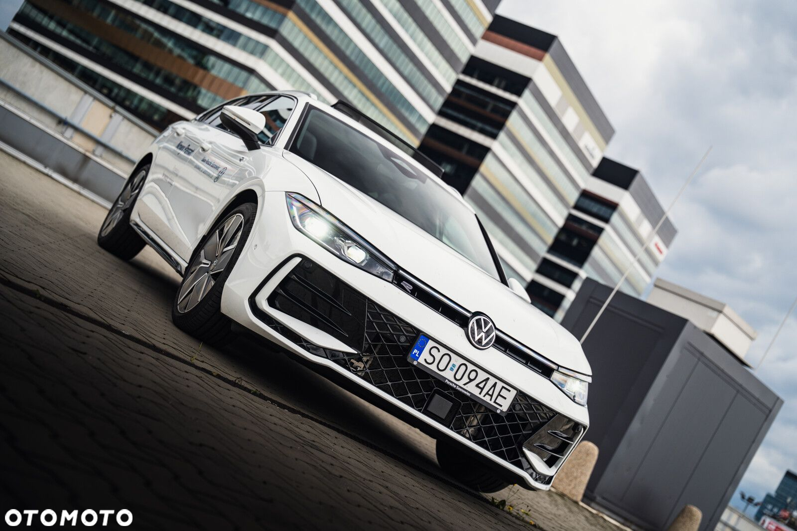 Volkswagen Passat - 16
