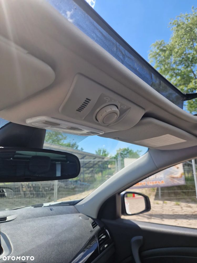 Renault Megane ENERGY TCe 130 BOSE EDITION - 14