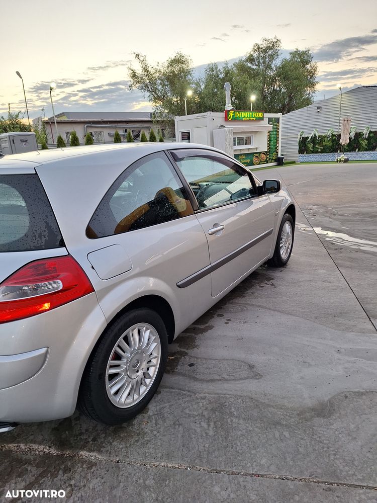 Renault Megane - 2